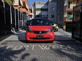 SMART FORTWO ROSSA/NERA TEL.702