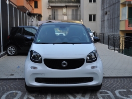 SMART FORTWO PASSION BIANCA/NERA TEL.310